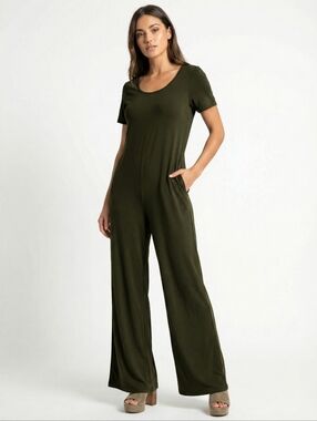Short Sleeve Olive Green Jumpsuit Size Large